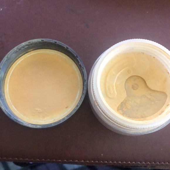 BareMinerals Matte foundation golden medium w2.  About a 1/4 of the jar left - Picture 4 of 4